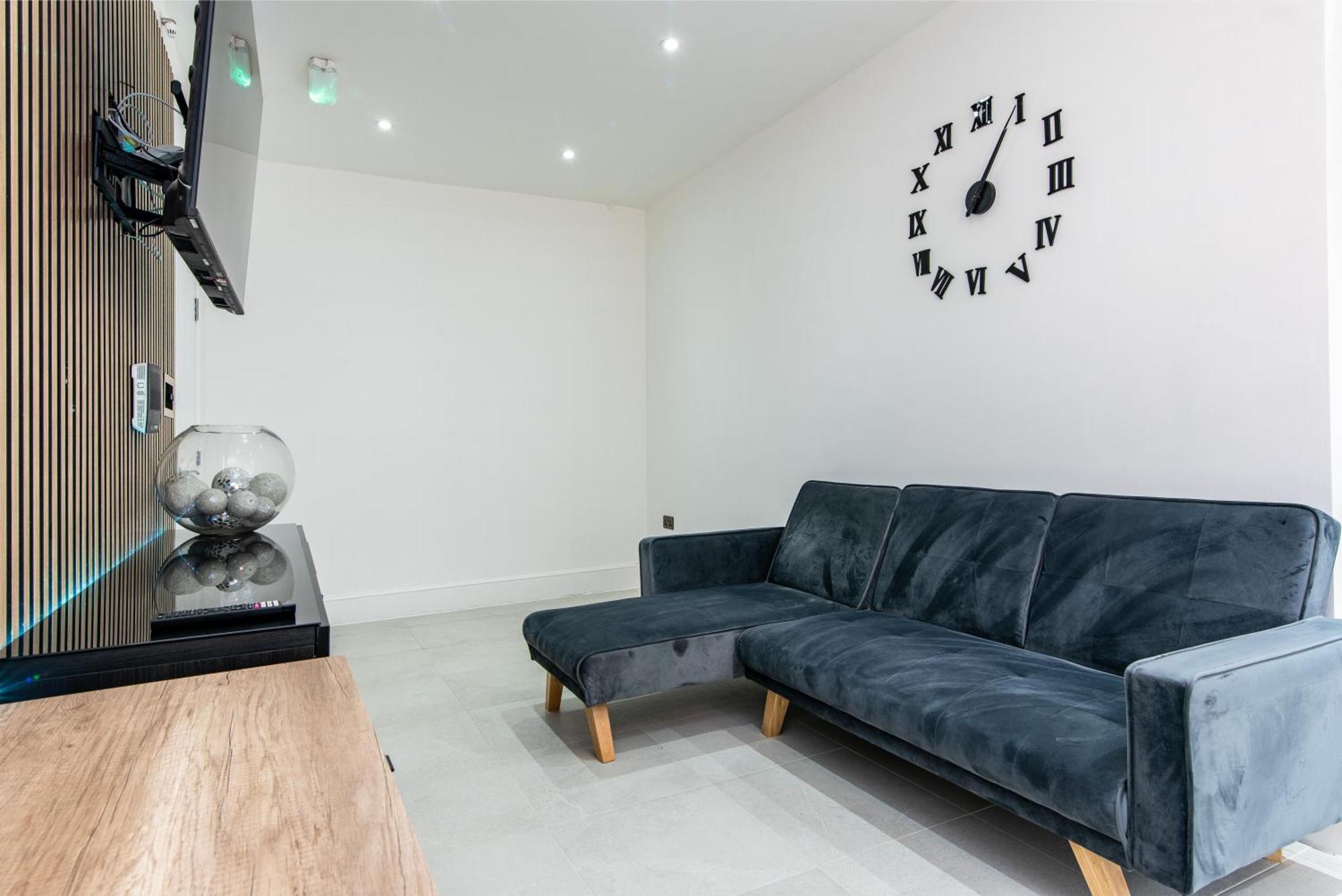 Apartment 1 Bed Flat - In The Heart Of Bradford Centre *